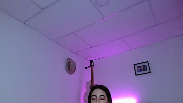 Miss_cand7's cam snapshot