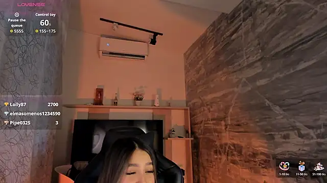 LunaBaker-1's cam snapshot