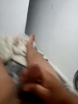 Lucaslgusto01835 live sex cam