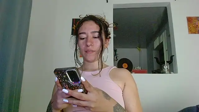 Maam_Ine's cam snapshot