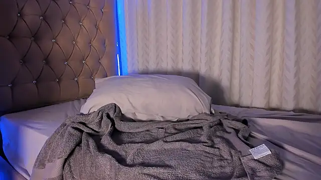 Maddyluxe's cam snapshot