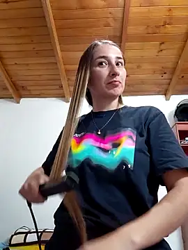 Iris_love18's cam snapshot