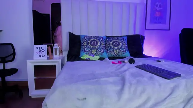 Mara_Wolf01's cam snapshot