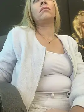 viktoria_davis_'s cam snapshot