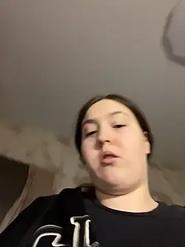 Charming_hamster_'s cam snapshot