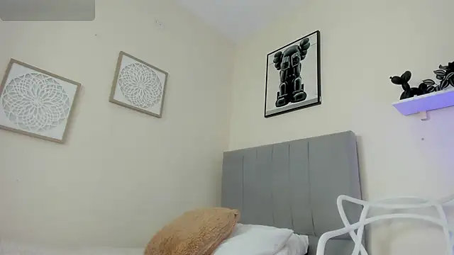 biancaa_18's cam snapshot