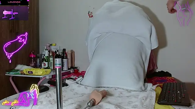 Valeria_Saenz_25's cam snapshot