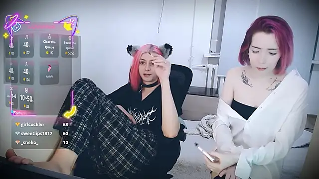 Littlepinkcat live sex cam