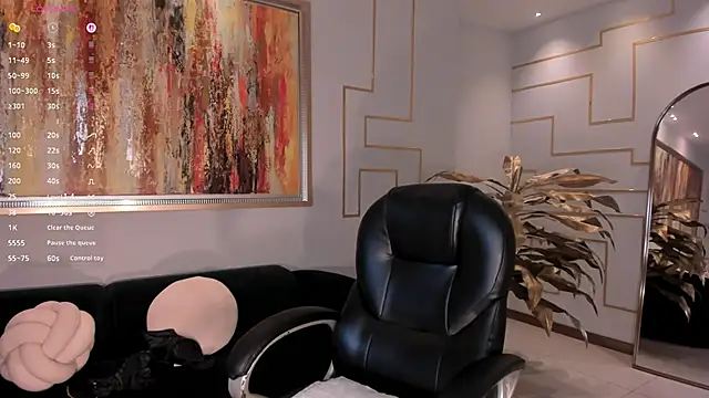 LizzHamilton__'s cam snapshot