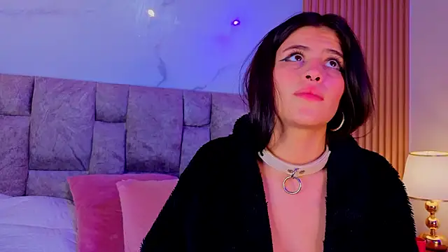 gia_malkova's cam snapshot