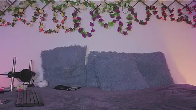 Lolarosesxs's cam snapshot