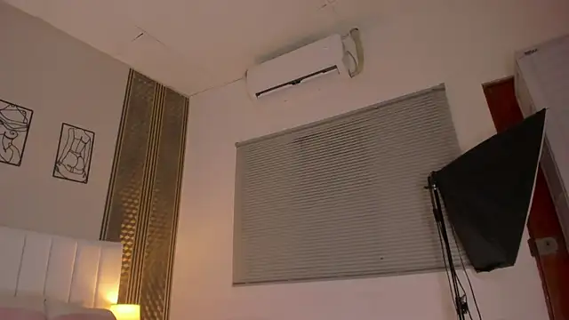 zoe_sky_ live sex cam