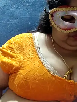 tamilthanushri live sex cam