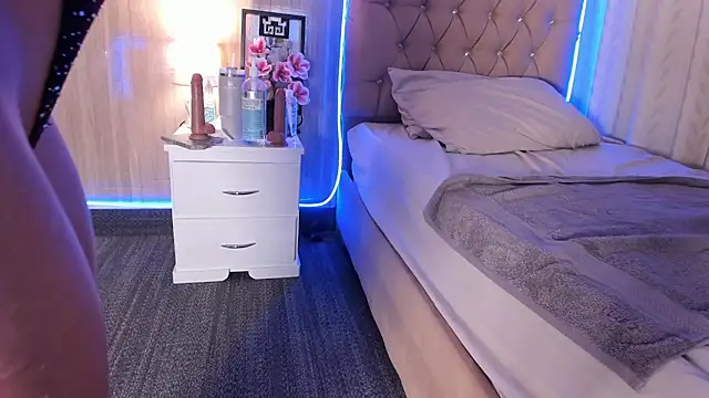 Maddyluxe's cam snapshot