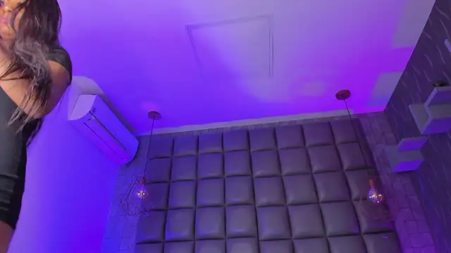 megan_woll's cam snapshot