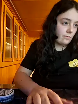 YoungLiisaxx live sex cam