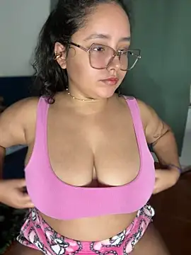 CurlyGirl_1 live sex cam