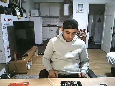 mihaimichael's cam snapshot