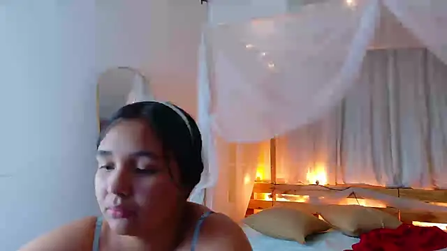 loreaniss's cam snapshot