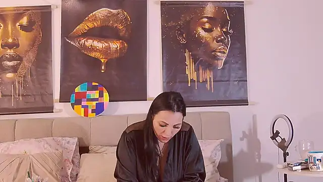 ReiyaRey's cam snapshot