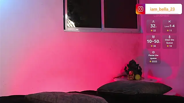 yourtoybella's cam snapshot