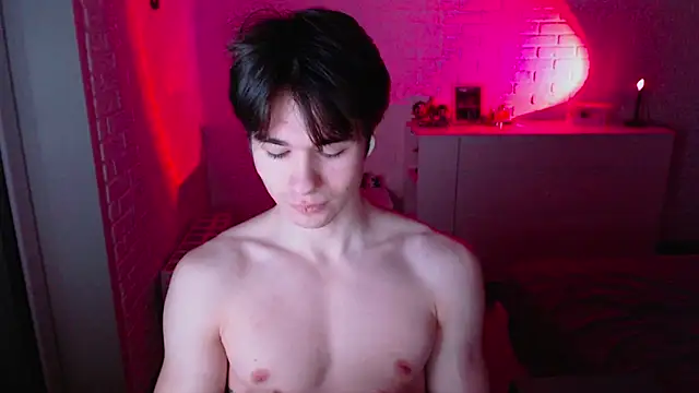 MarkusDean live sex cam