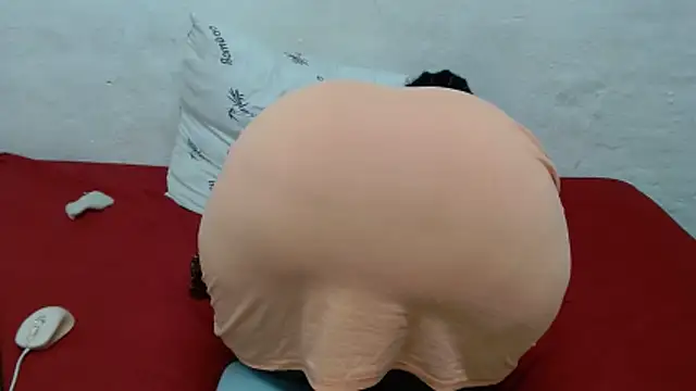 Thickchocolatex2's cam snapshot