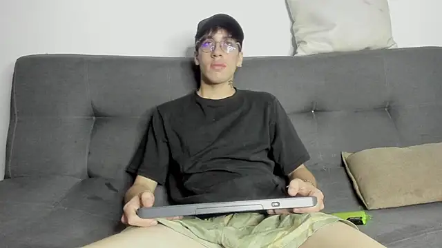 Dio__morningstar's cam snapshot