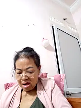 Hotestlove live sex cam