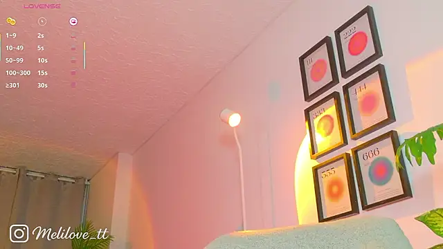 MelyTaylor_'s cam snapshot