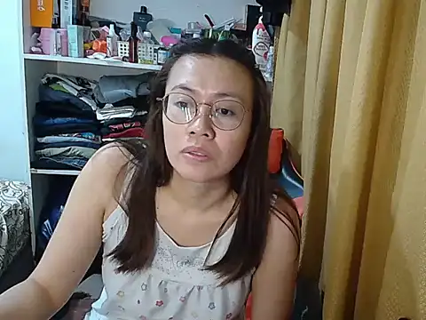 crizzybel live sex cam