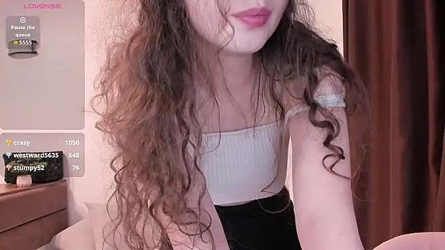 LustyDoll_'s cam snapshot