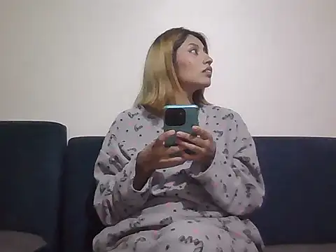 mindymiaw's cam snapshot