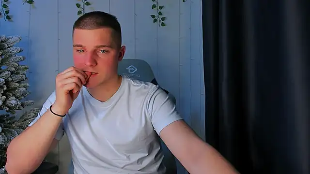 Your_Claddagh's cam snapshot