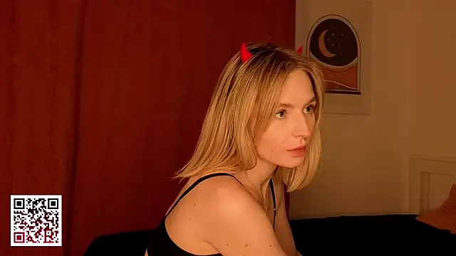 Sunshine_Angell's cam snapshot