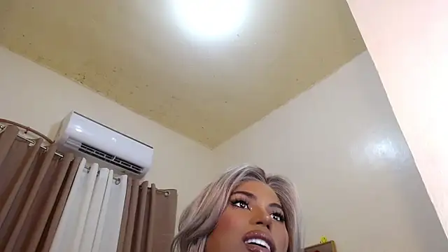 Thelordofcumsmegan live sex cam