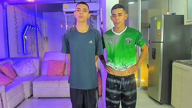 stangirls_'s cam snapshot