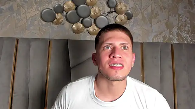 SebastianMaximoff live sex cam