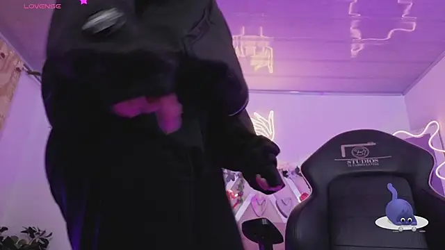 ZURY_TAY's cam snapshot