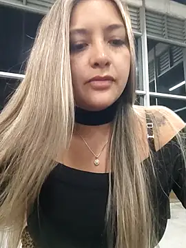 alana_69's cam snapshot