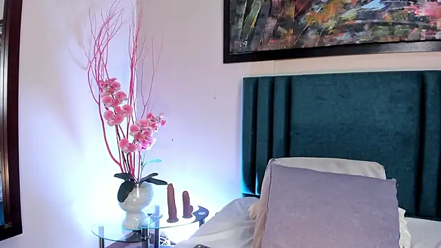 Emilywatsonn's cam snapshot