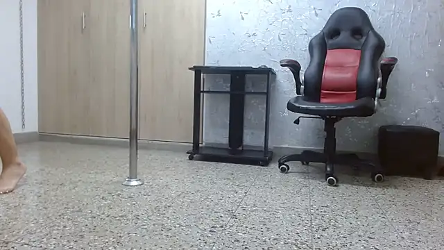 PaulinaRubio_'s cam snapshot