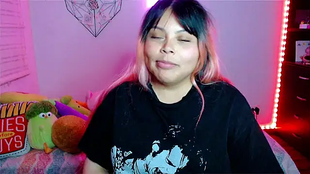 EllieMoonX's cam snapshot