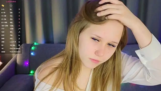 VoidElaris's cam snapshot