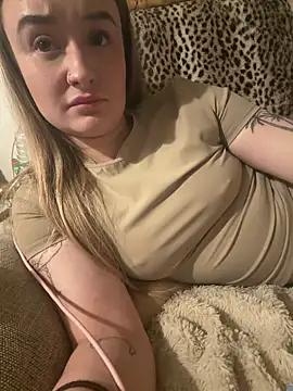 LilyLuck_'s cam snapshot