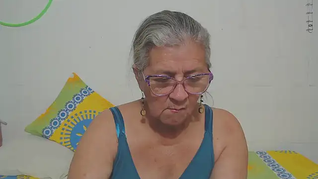 candy_mature_'s cam snapshot