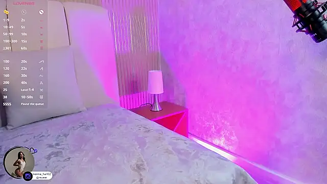 Ivana_Hall's cam snapshot