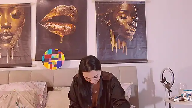 ReiyaRey's cam snapshot