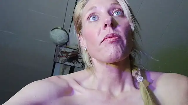 Glamazing live sex cam