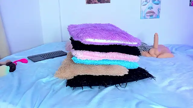 hailey_hadid's cam snapshot